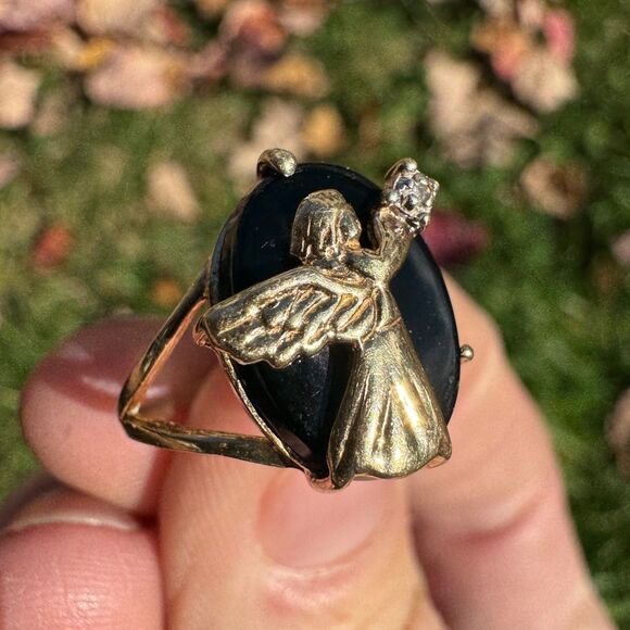 Vintage 10k Gold Angel Ring With Diamond & Black Onyx Stone Size 7.5 Signed SR - Picture 4 of 13